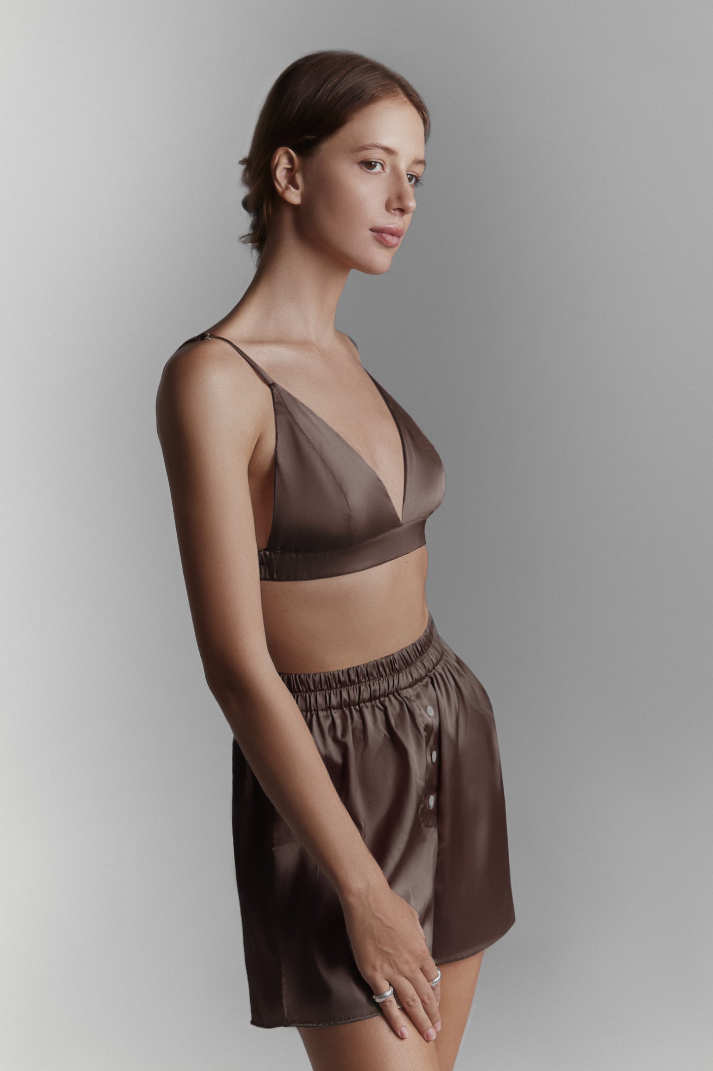 Silk suit with boxer shorts brown