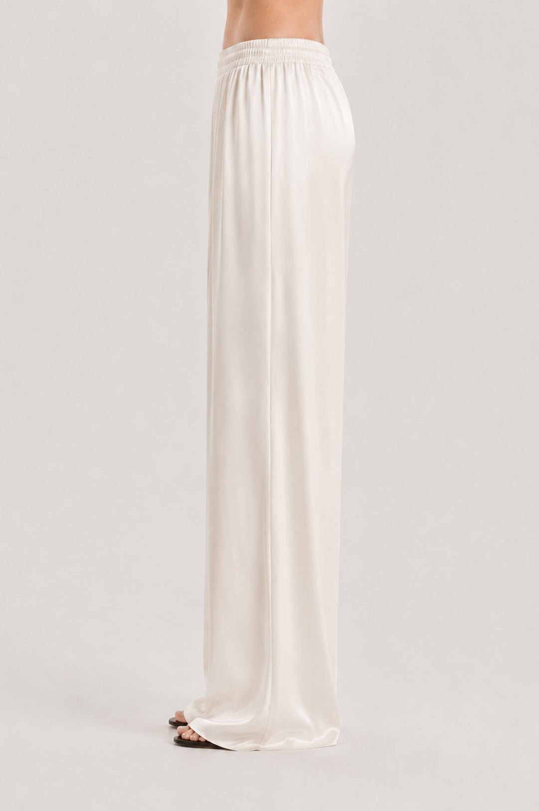 Silk pants in milk 50% OFF